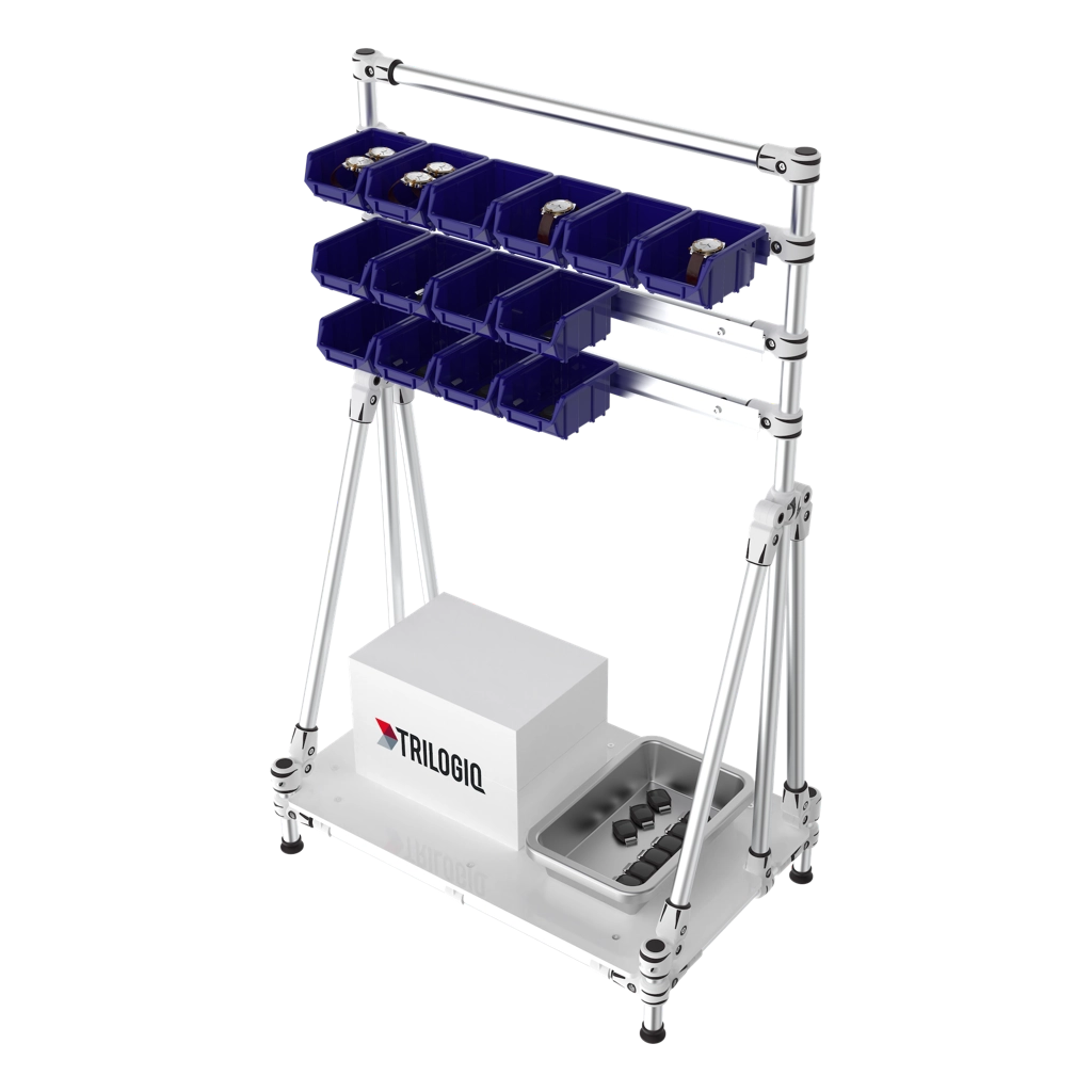 Shelf with small bins equipement