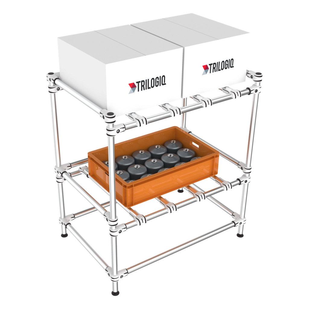 Storage with flanges